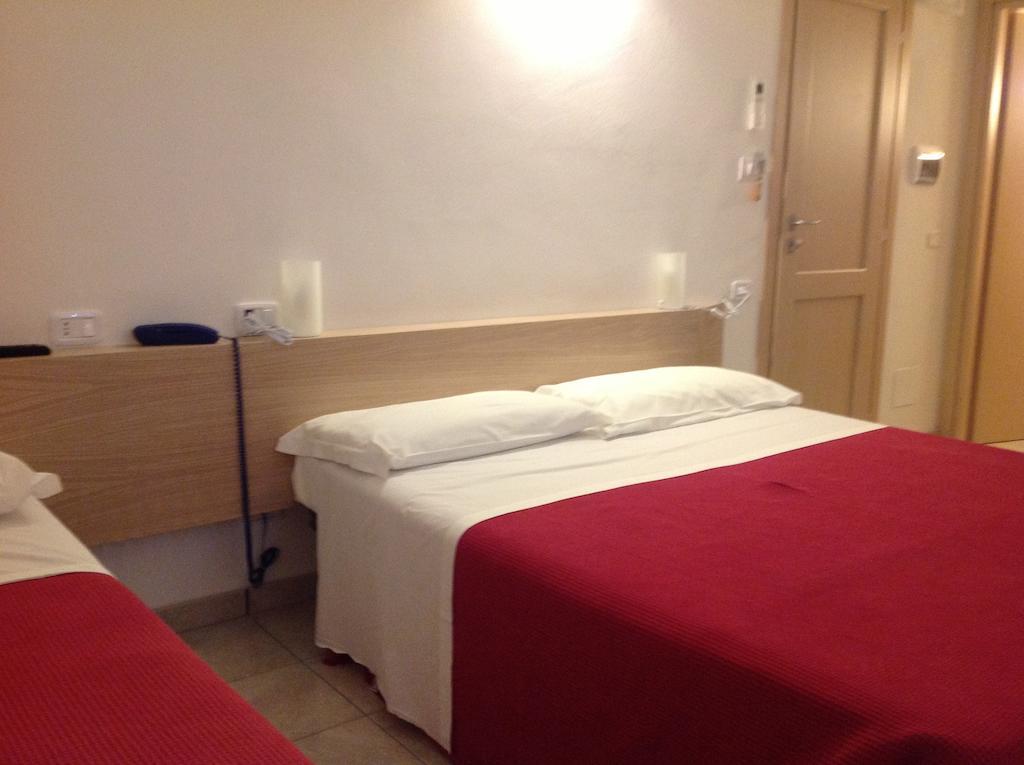 Albergo La Portaccia 카스틸리오네 델라 페스카이아 객실 사진
